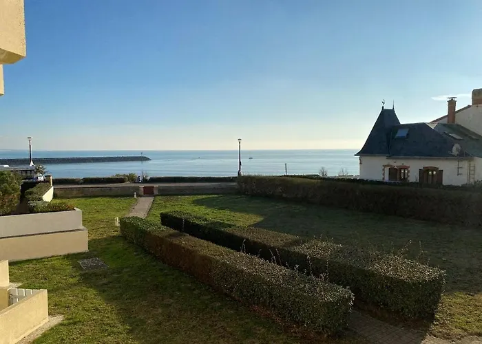 Le Boisvinet De La Apartamento