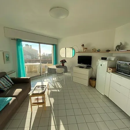 Le Boisvinet De La Apartman *